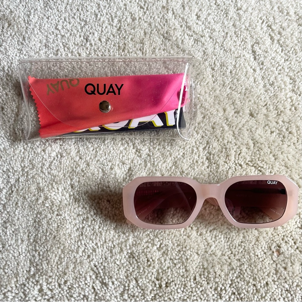 Quay Australia BNWT!